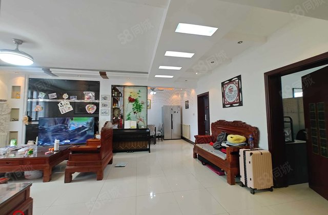 昌盛苑，高楼层，送储藏室，房东诚心出售