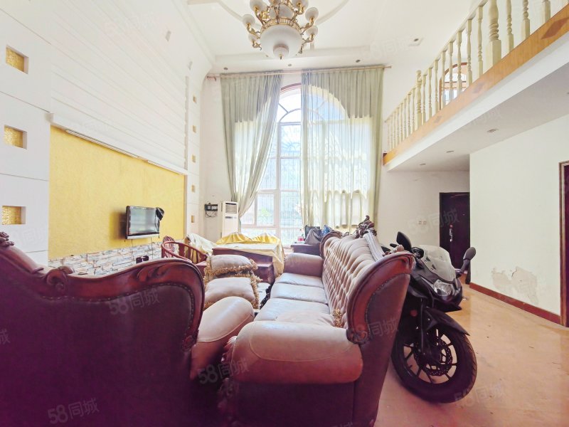 帝苑别墅(别墅)6室3厅3卫321㎡南北673万