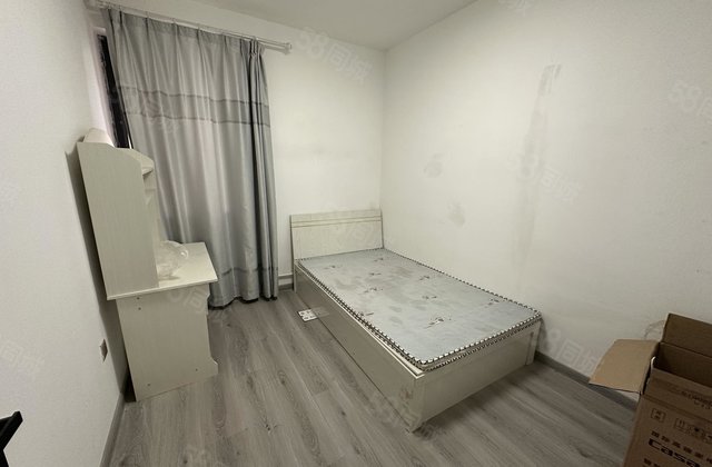 金龙梦想花苑4室2厅176.62㎡106.8万二手房图片