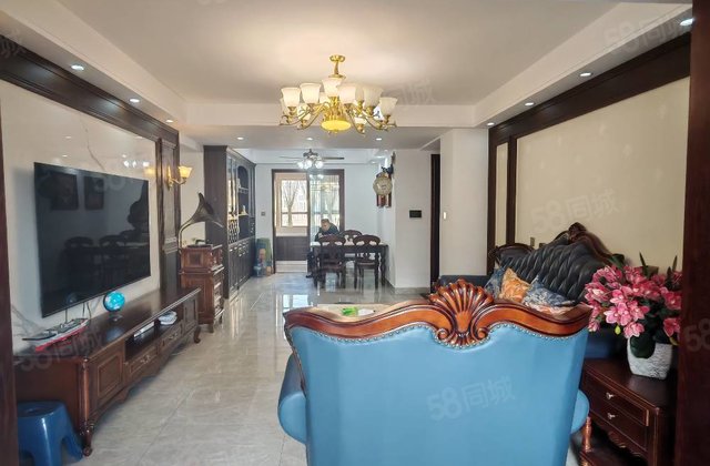 徒骇河观景房 精装四室两厅双卫带车储双阳台