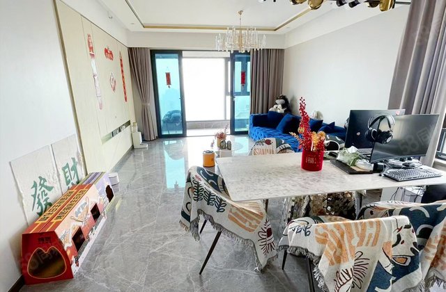 万科公园传奇北区3室2厅132.99㎡270万二手房图片