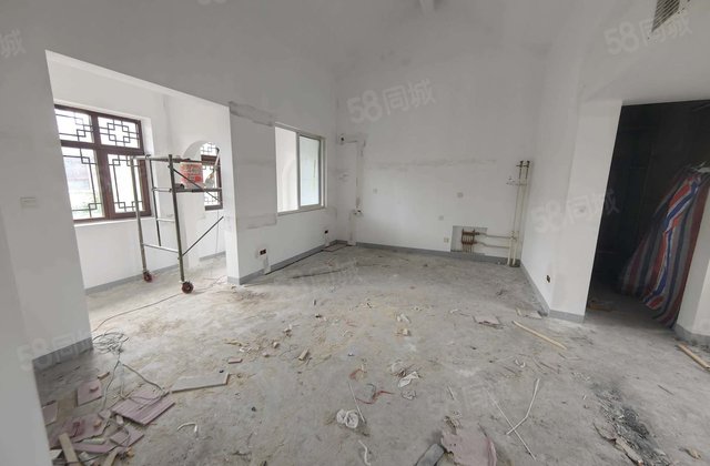 古楼别墅 东昌御府百平大院 停车方便免大税可按揭