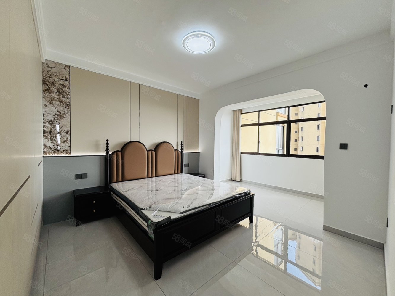 香槟国际5室2厅2卫130㎡南北69.8万