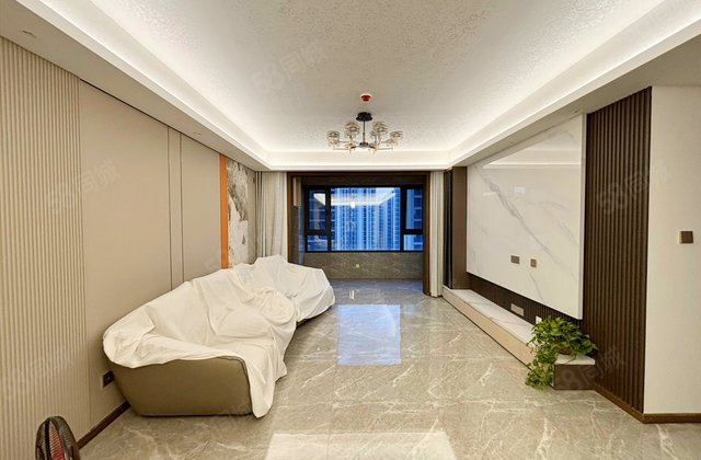 华侨城天鹅堡3室2厅135.01㎡129万二手房图片