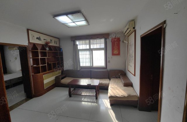 文轩  ，本部，新时代。东关国际。大三居。送车库，车库