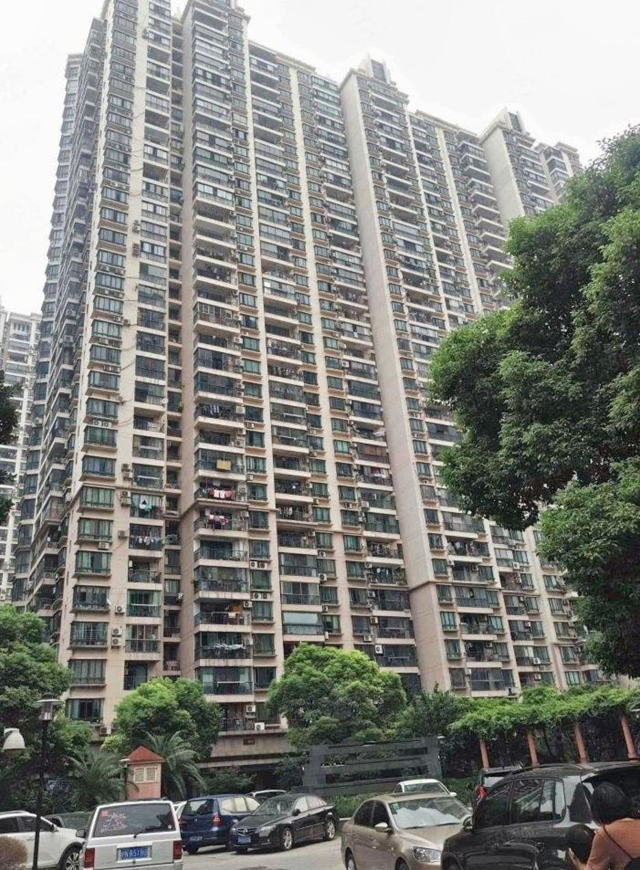 中远两湾城(二期)3室2厅2卫135㎡南北926万