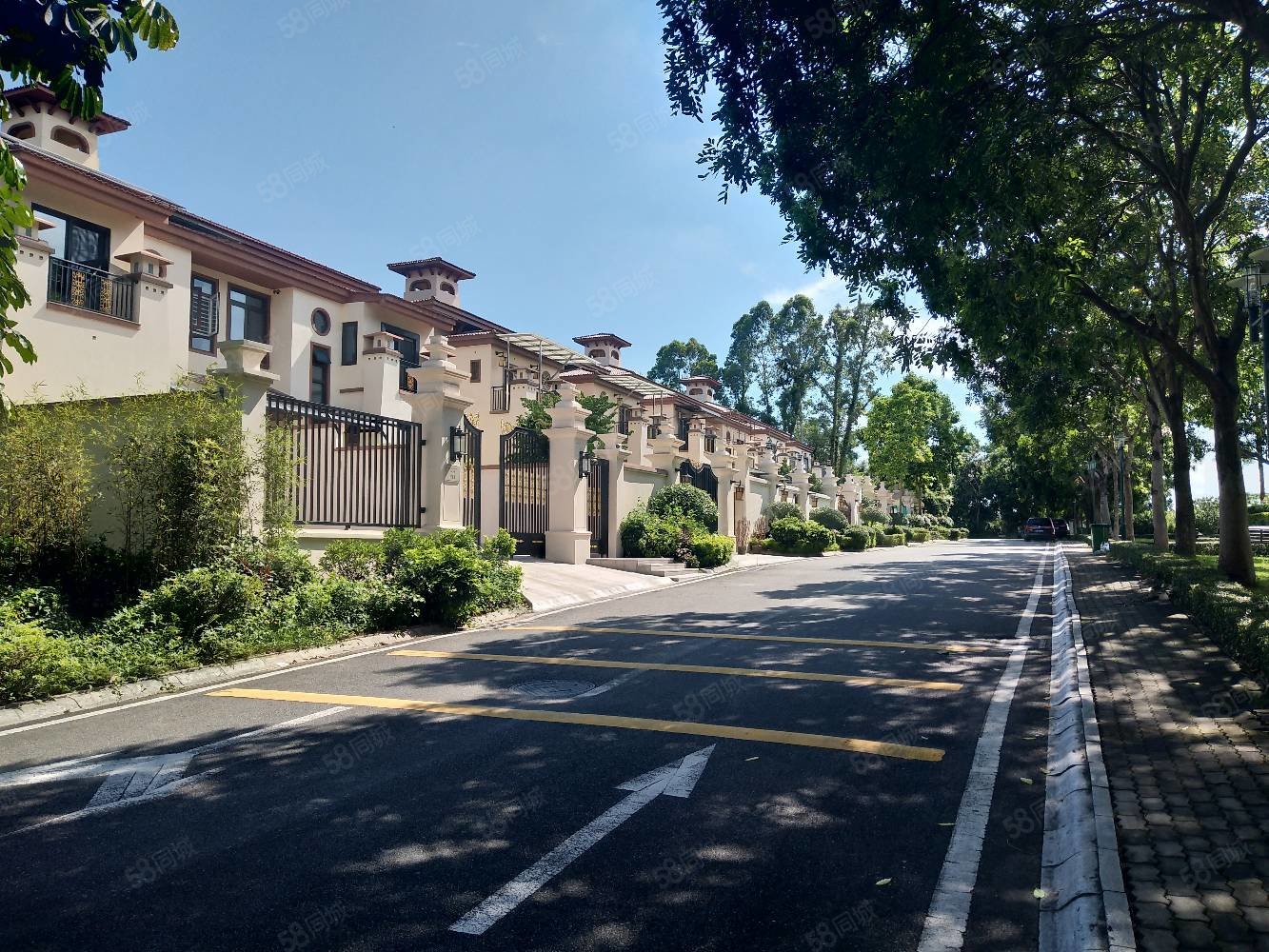 观澜湖长堤(别墅)5室4厅5卫225㎡东南1650万