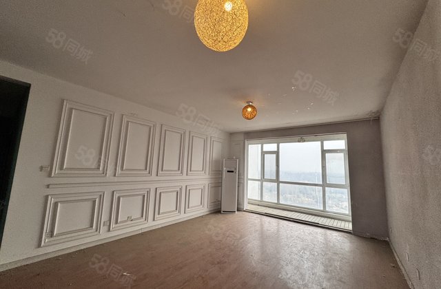 东昌湖  观景大平层 摩天轮西安交大 独梯独户五室 带车位