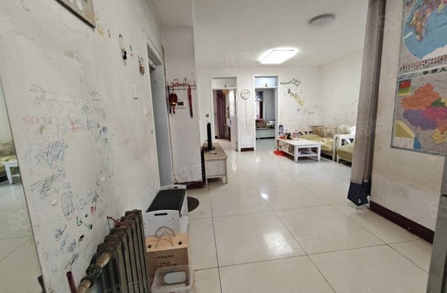 急售！东关国际老文轩，多层2楼，南北通透，温馨三室，看房方便