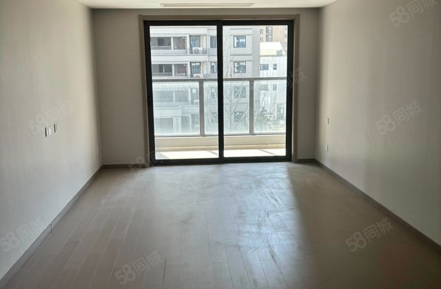 东之境苑4室2厅124.53㎡120万二手房图片