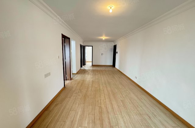 金色梦想+3室2厅109㎡96万二手房图片