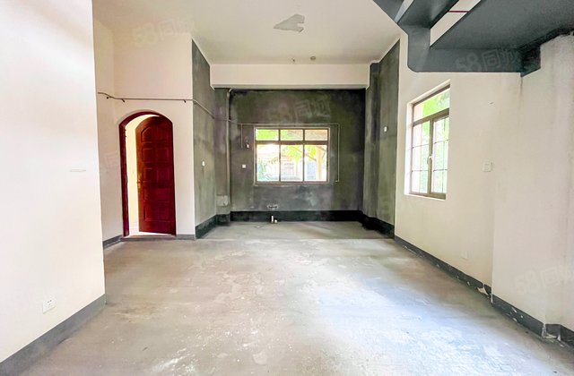 鹭湖宫2区(别墅)4室2厅206.31㎡315万二手房图片