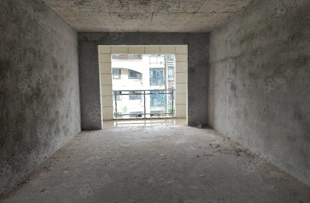 尚峰山水涧3室2厅126.6㎡49.8万二手房图片