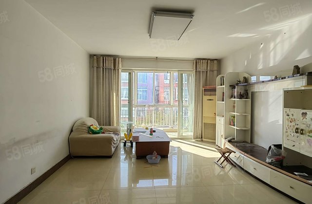 北顺      本部三室电梯洋房三叶草户型