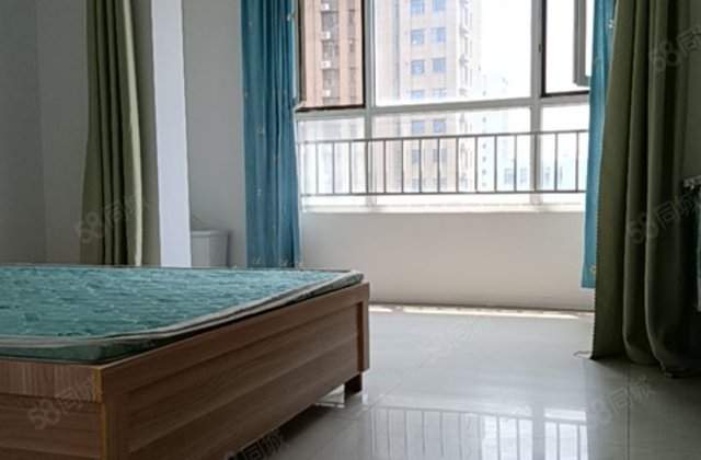 七中附近 星光水晶丽城 小区环境好 温馨两居室 可按揭送储