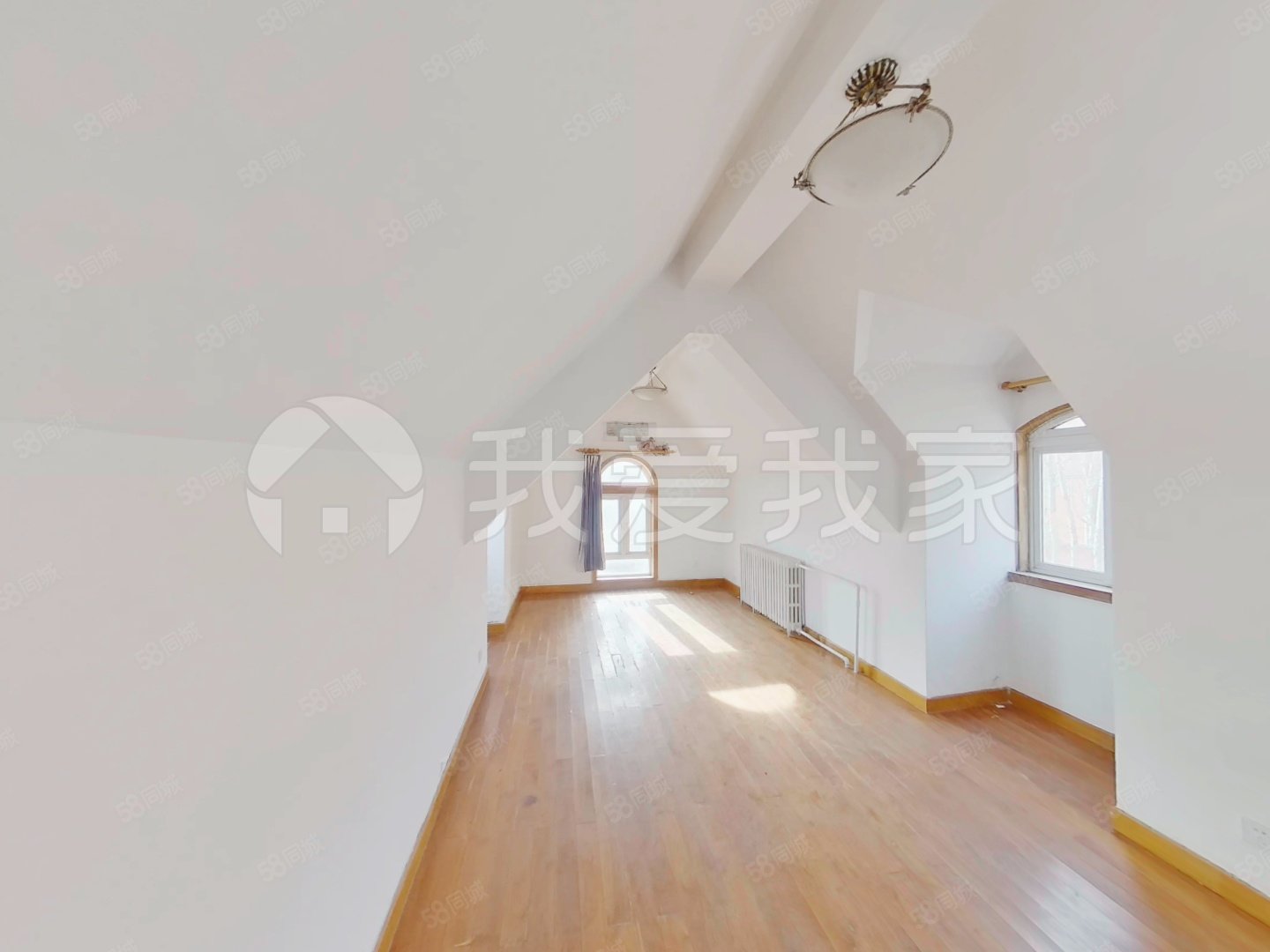 王府園中園(別墅)8室2廳3衛(wèi)256.1㎡東西1550萬(wàn)