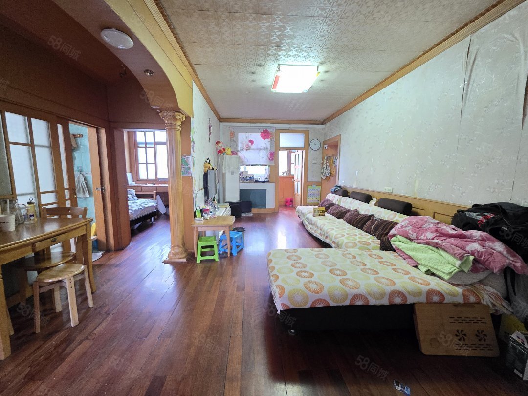 宏发明珠3室2厅1卫100㎡南北43万