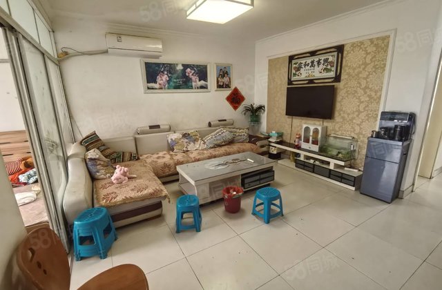 急售孝心一楼单价4千香江嘉明三室免大税带储藏室随时看房有钥匙