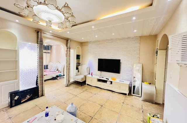 东昌东 当代国际 商品房 精装三居室 免大税 诚心出售