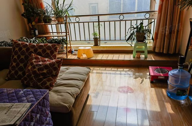 马尔康大厦3室2厅151.4㎡95万二手房图片