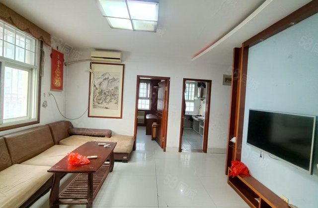 文轩本部，东关国际南邻新时代二楼西边户，带车库，看房方便