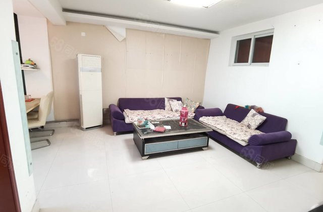 汽车总站东临  伟业中华苑 一楼带院子 地暖三室