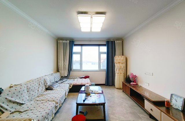 金峰金岸国际3室2厅143.6㎡136万二手房图片