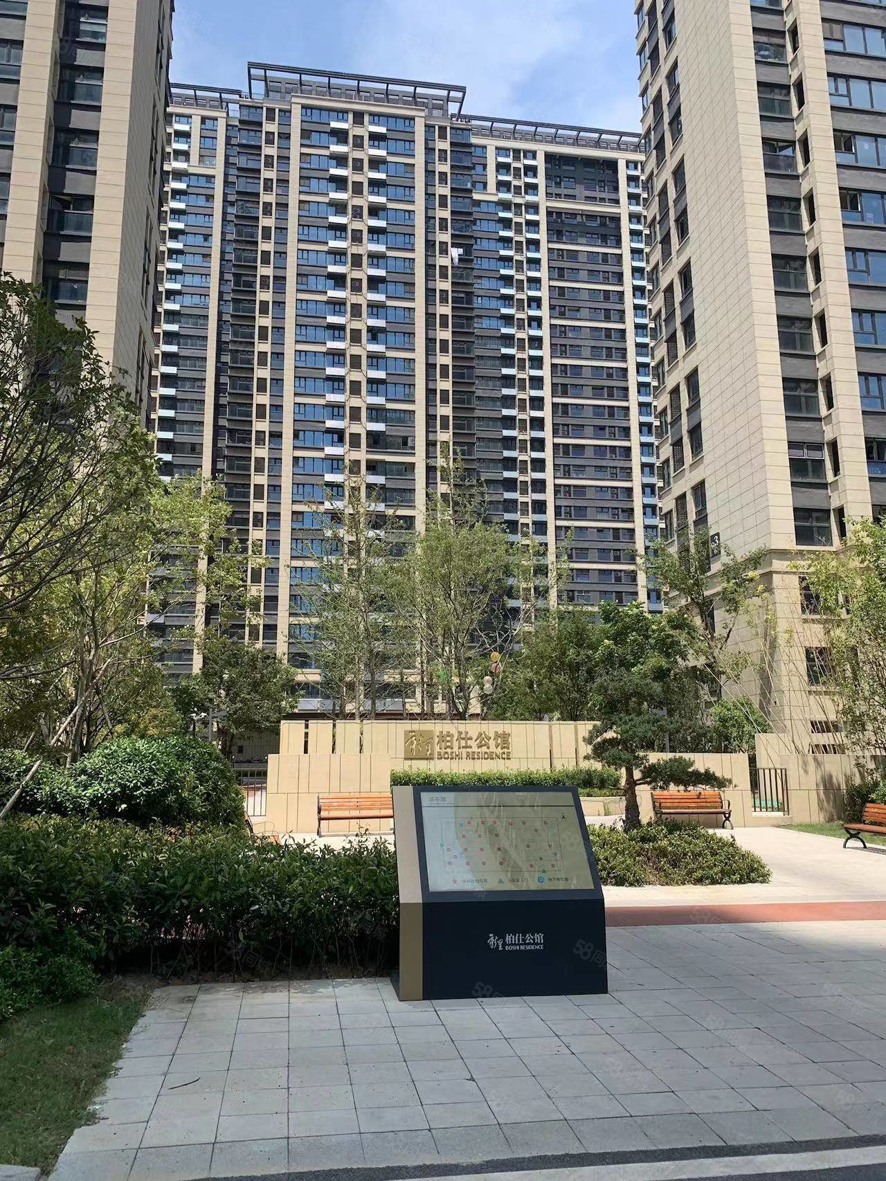 绿地柏仕公馆3室2厅1卫91.55㎡南北131万