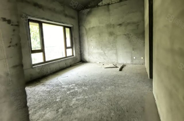 东昌   次新房 南北通透 医疗配套成熟 产权清晰 高绿化