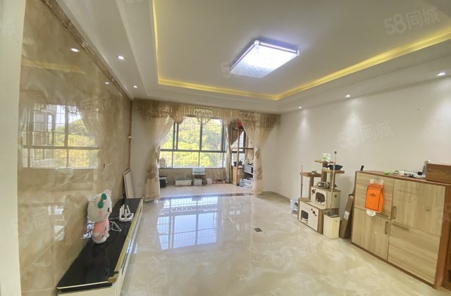 翡翠城4室2厅107.05㎡109万二手房图片