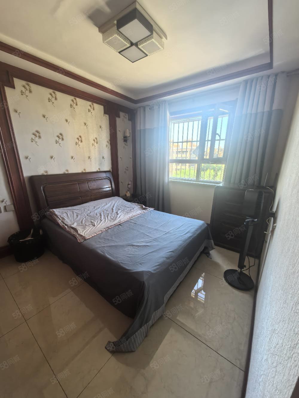 青湖铭城3室2厅2卫150㎡南北65万