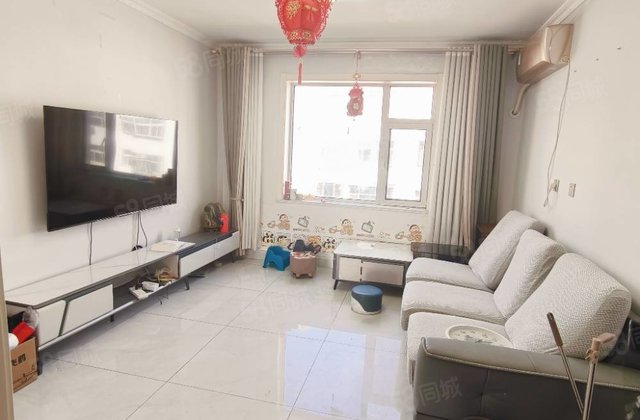 文轩八中，外国语地暖房检察院小区，文轩花园，停车方便