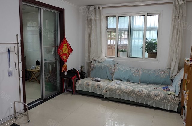 粮食局小区2室1厅68㎡32万二手房图片