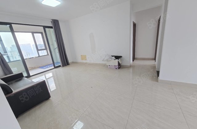 低价出售高档小区 元宝户型 锦绣官邸 赠车位地下室免大税中层