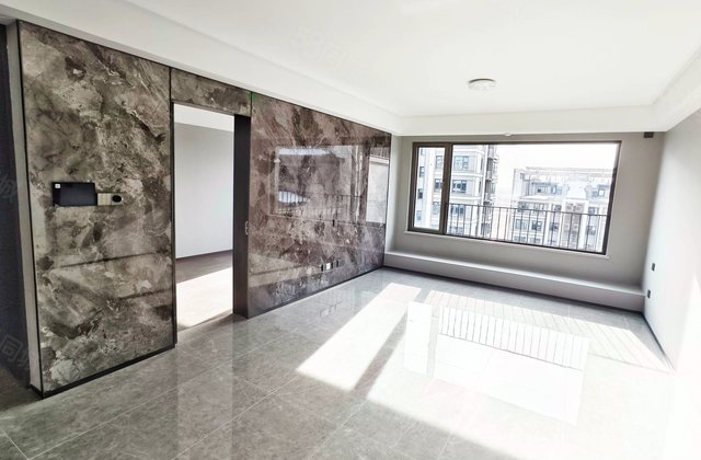 招商璀璨时代4室2厅137.09㎡640万二手房图片