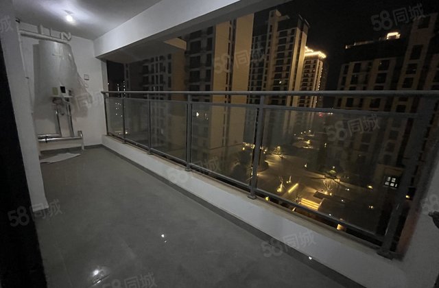 急售，城市芳华，澜庭观邸，电梯洋房东边户带车位地下室双阳台