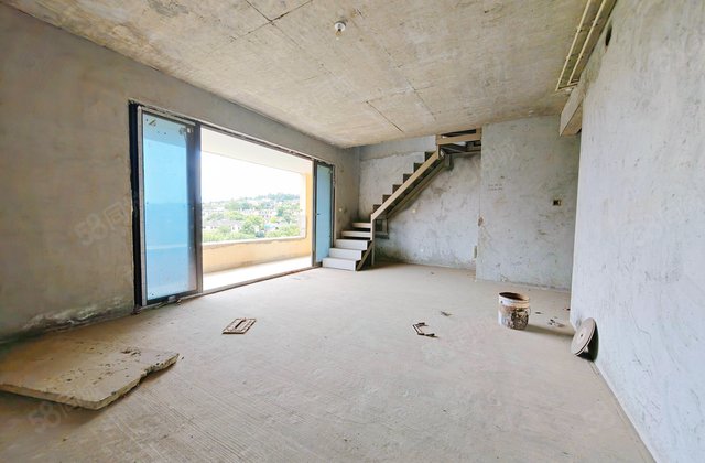 万科五龙山翡翠郡5室3厅125.62㎡170万二手房图片