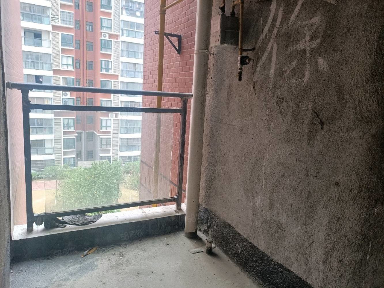 盛世东城2室2厅1卫97㎡南北35万