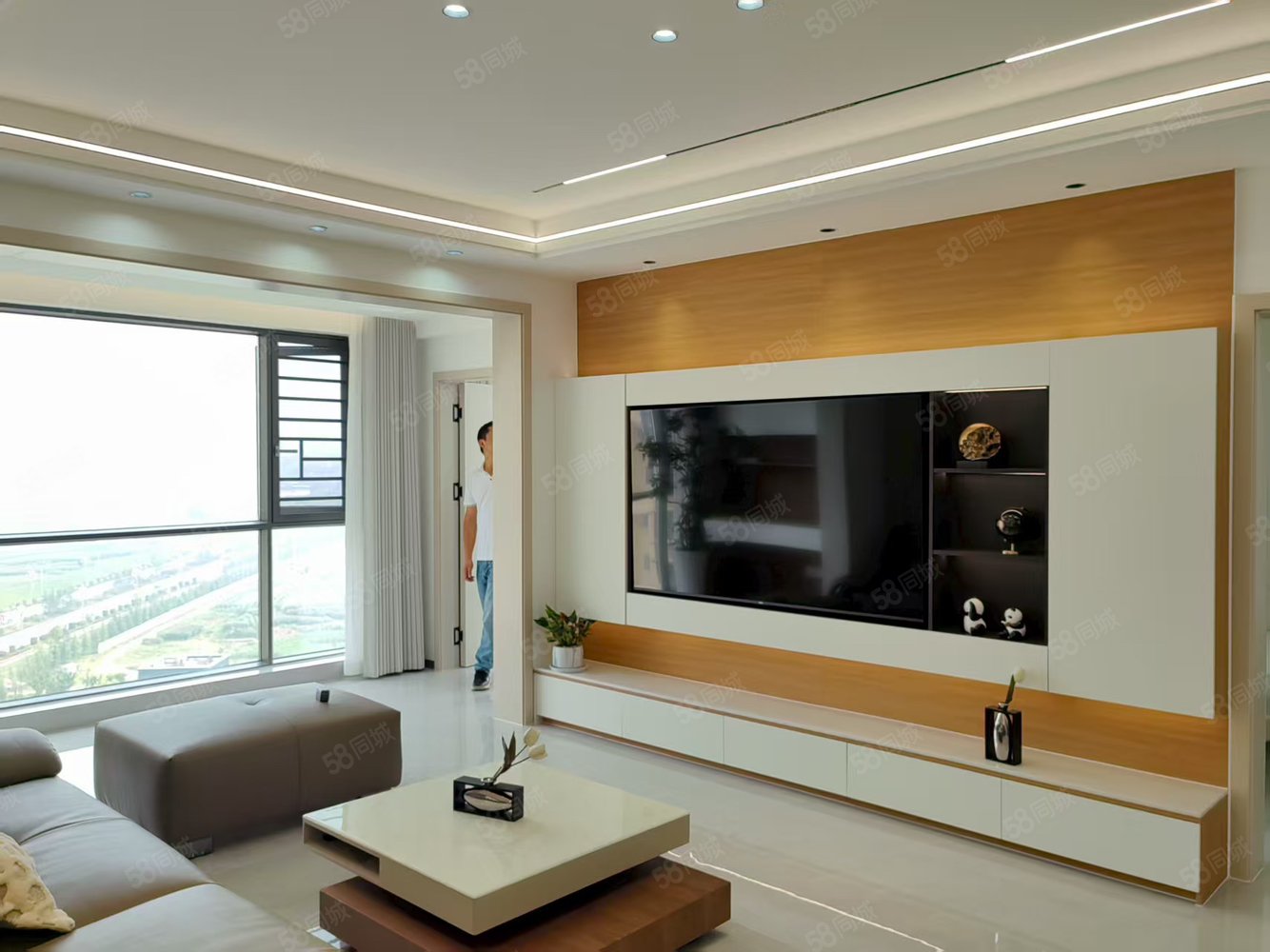 航旅和润居4室2厅2卫126㎡北79.8万