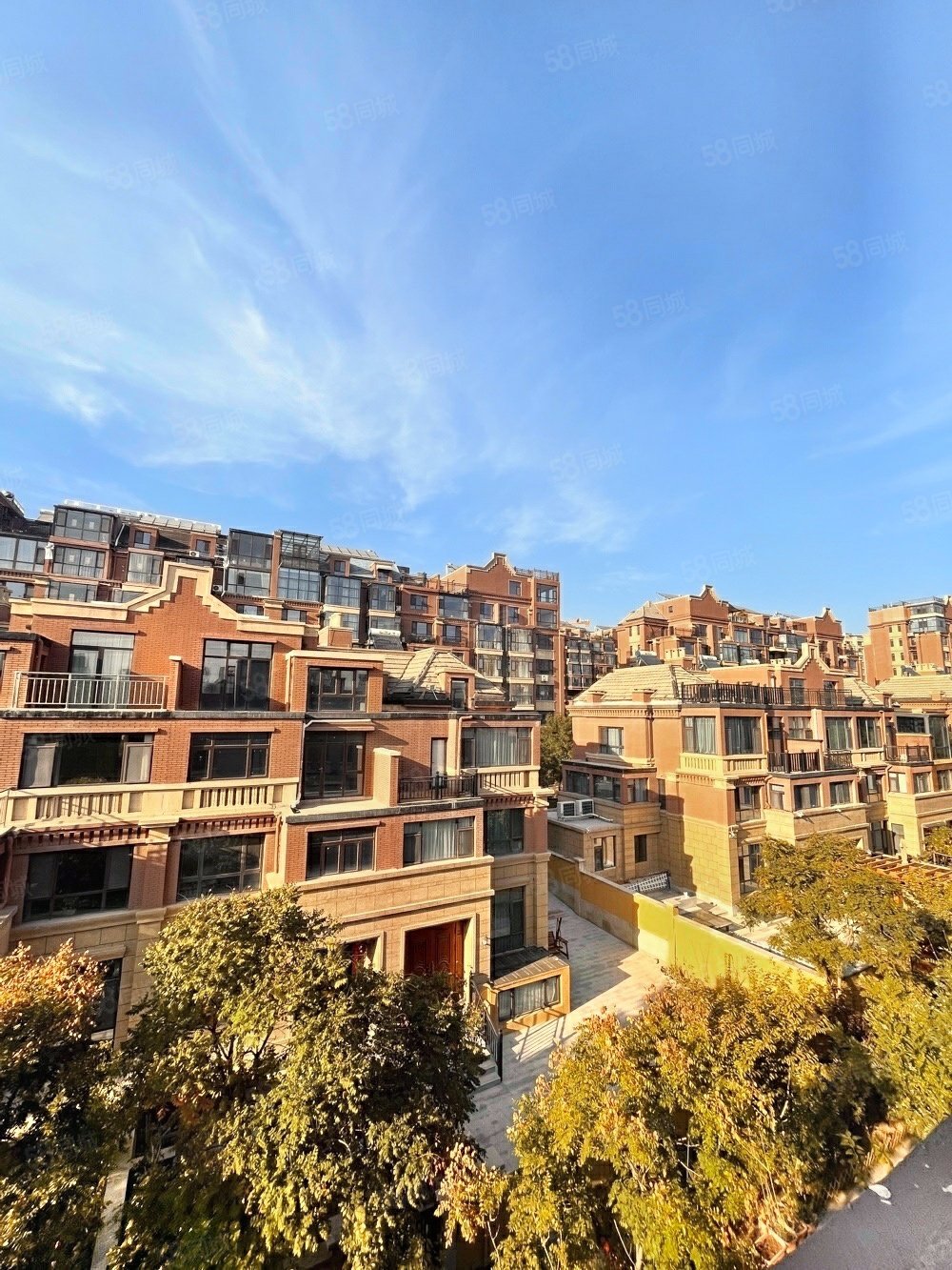 长风东街绿地半山国际176平精装合院别墅拎包入住,卢浮公馆(三期)