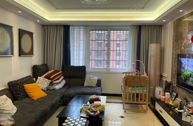 金地国际城A区3室2厅136㎡53.5万二手房图片