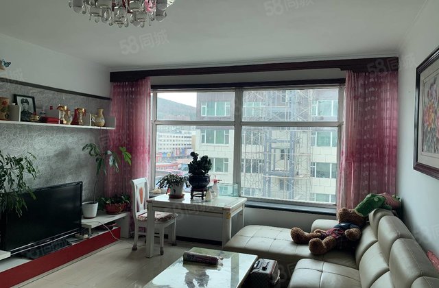 64㎡ 南北高层(共7层) 鸿运家园             