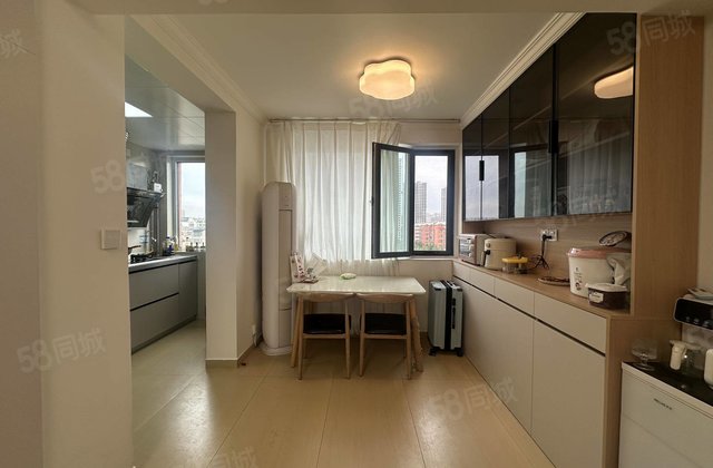 单价4000多，精装修七中建设路 ，全天采光南北通透