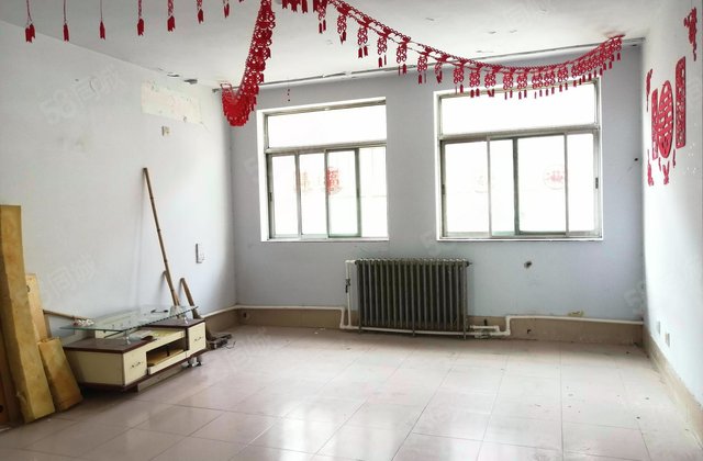 管道潍城小区3室2厅123.32㎡65万二手房图片