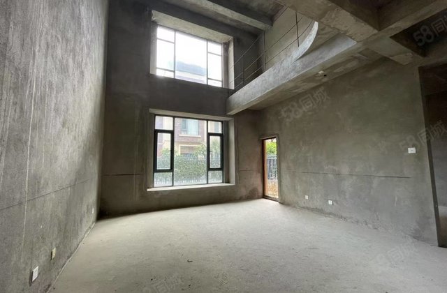 彩蝶家园(别墅)7室3厅300㎡398万二手房图片