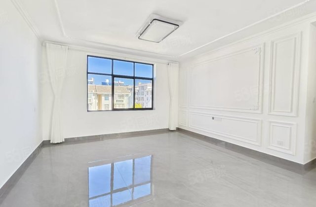 四季风景4室2厅130㎡51.6万二手房图片