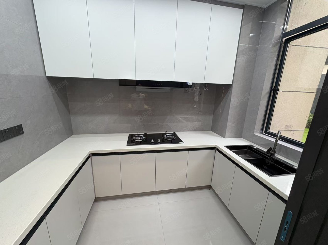 创维瑜园4室2厅2卫143㎡南北68.8万