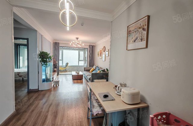 聊大旁观景房 二中锦绣学府三室两卫精装修带储藏室免大税