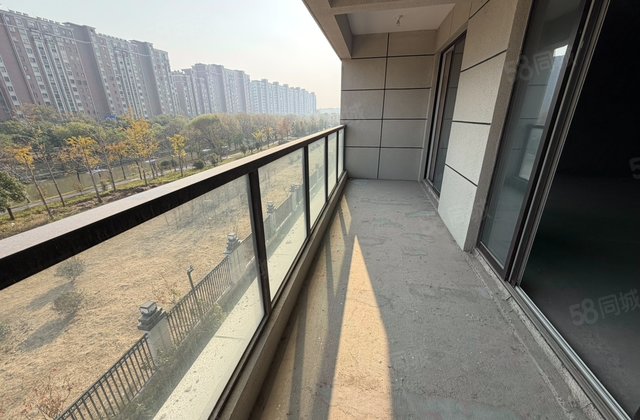 太湖郡府3室2厅126㎡116万二手房图片