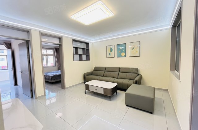 新出 急售 兴华路   东昌中学 中层 精装拎包入住